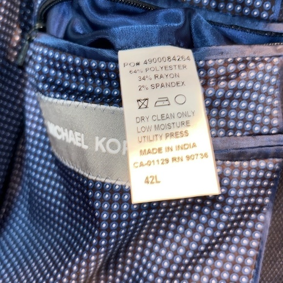 Michael Kors Classic preppy navy suit jacket sports coat size 42 Long - Picture 7 of 15